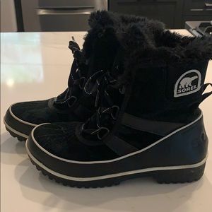 Sorel Tivoli black snow boots